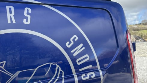 Doris – Découvrez Eleri - un camping-car Ford 4 places de 2017