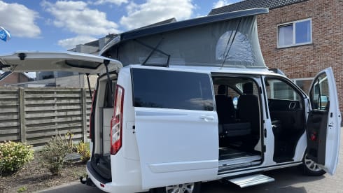 Ford met hefdak – 5p Ford campervan from 2025