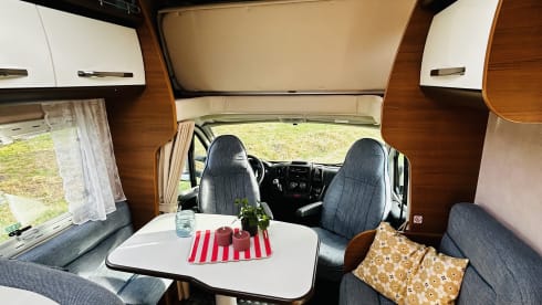 Ariël – Haus auf Rädern! Fiat Alcove mit 4 Sitzen aus dem Jahr 2013