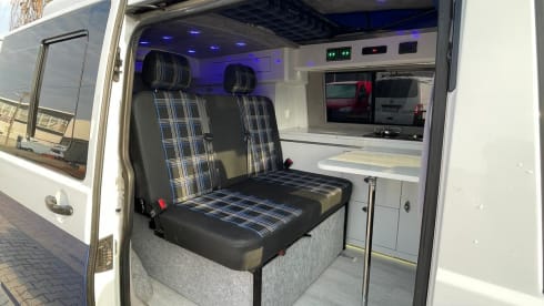 Luxury Van Transporter T5