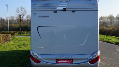 Betrouwbare en ruime Hymer camper voor 4 personen 