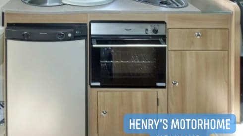 Henry – 6 berth Bailey semi-integrated from 2017