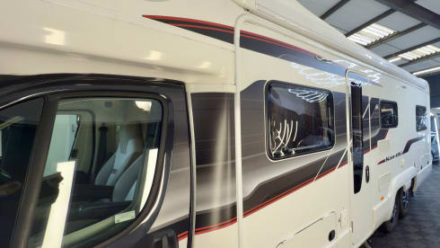 6 Berth 6 Belts - The Ultimate Family Camper 