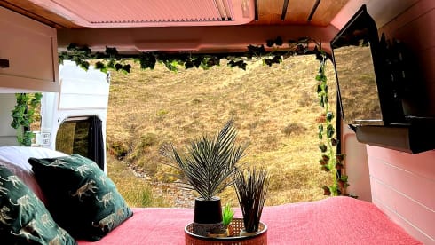 Glen – 2 berth Citroën Relay L3H2 converted campervan with shower/toilet N500CCO