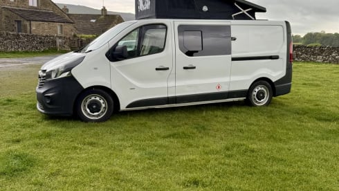 4 Schlafplätze, anderes Wohnmobil aus dem Jahr 2015