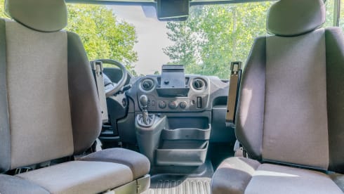 ORBIS – 2p Renault bus from 2018 Travel case built for convenience. none like this