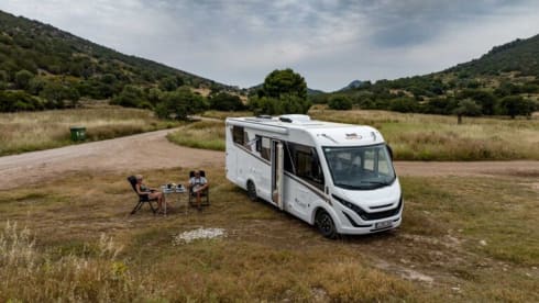 DELPORTE CYCLING – 5p McLouis CARAT 879 from 2025