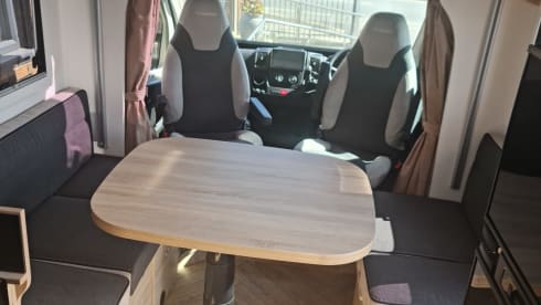 George – 5* 4 berth Chausson 650 Etape Brand new 2024