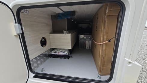 Rimor has it. –     La Grande Fuga – Spazioso camper familiare a 6 posti letto