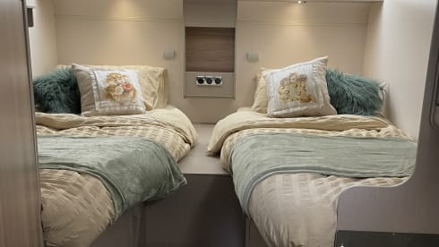 Saffy the Swift – 6 berth Swift alcove from 2022