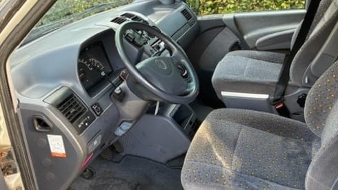4p Mercedes-Vito campervan uit 1999