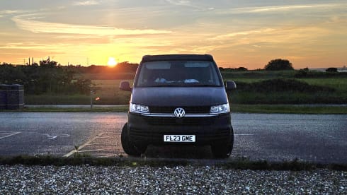Luca – 4 berth Volkswagen campervan from 2023
