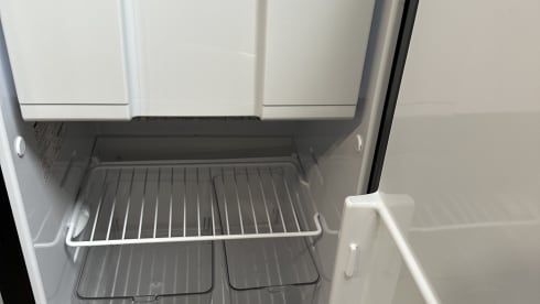 Dolphin  – 4 berth luxury motorhome 
