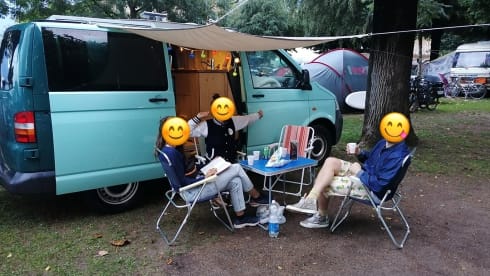 Fresh Volkswagen T5 (self-sufficient)