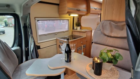 OFF-GRID – Very nice and fully equipped bus camper!