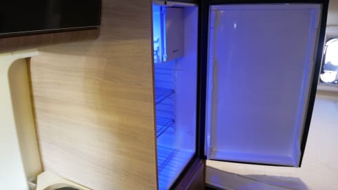 Chausson2, 2 sleeping places - 4 seats.
