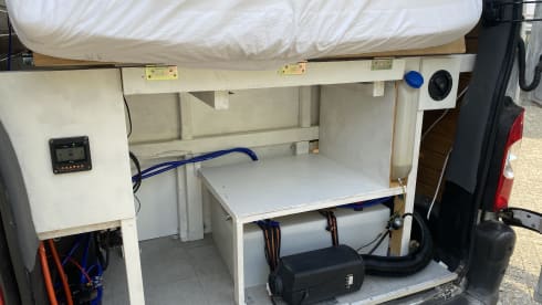 Blinco – Cozy, fully equipped 2p bus camper