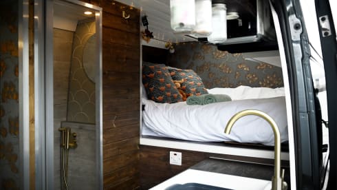 Big Ed – 2 berth Citroën campervan from 2022