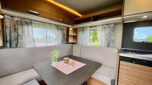 SMART VOYAGER – CARAVAN WEINSBERG CARAONE 450 FU