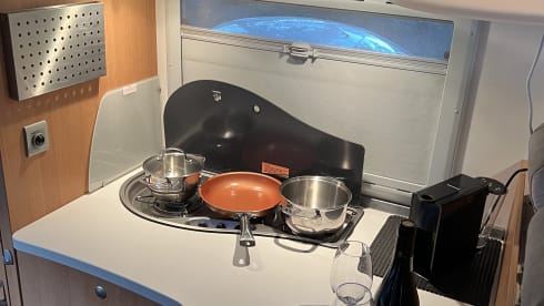 Marcel en Houria – Knaus SUNLINER 658MF integral / 4 pers.