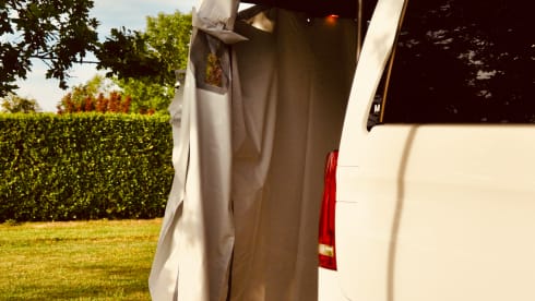 Witte Buscamper – Full Option Travel - Marco Polo '22