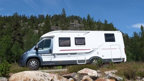 Autumn savings with our Luxury Adria Coral Plus | single beds |  