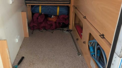 Honey – 6 Berth Spacious Family Motorhome