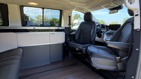 MP – 4p Mercedes-Benz Marco polo V300 4-Matic Full