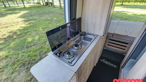 CamperVan 919 – Clever Vario Kids, 2 or 4 sleeping places, brand new, quiet engine!
