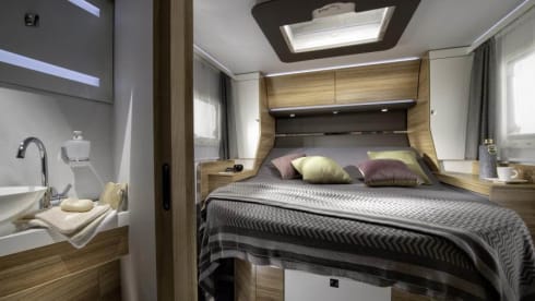 Adria Sonic Supreme  710 SC - 4 Berth 