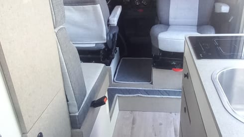 Honolulu Camper Van – Be one with nature with Honolulu Camper Van