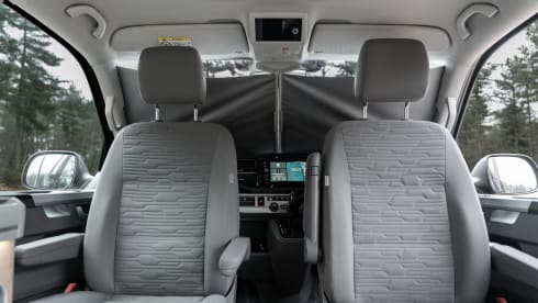 Hamish – VW California Surf | High Spec & Ultimate Comfort! 🚐✨