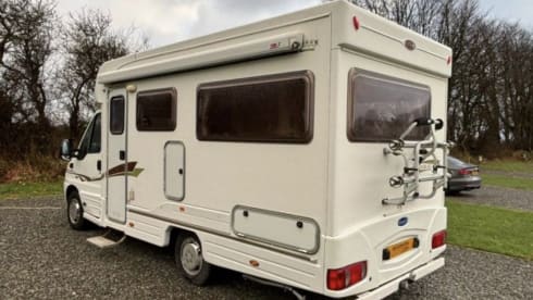 StarSpirit  – 2 berth Peugeot semi-integrated from 2003