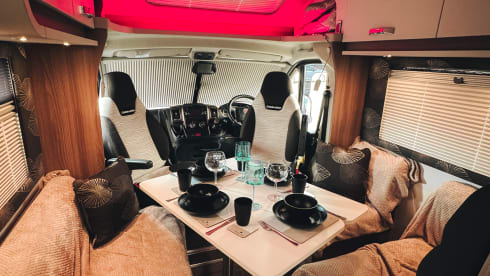 Sage – Modern Swift 4 berth motorhome