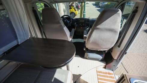 2-Personen-Pössl-Bus ab 2017