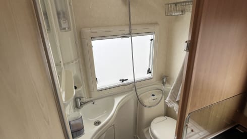 The Sunset Chaser – 2 berth Peugeot Autosleeper