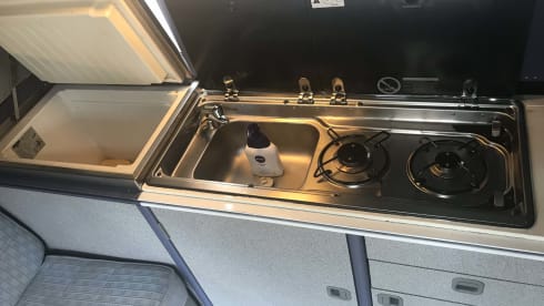  Mastodonnie – VW T4 camper van with lifting roof