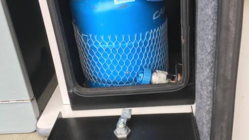 Loulabelle  – 4 berth Volkswagen campervan from 2017