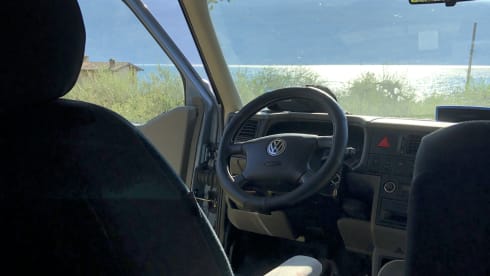 Bluebulli – Liebevoll ausgebauter VW T4 der Bock aufs reisen hat.