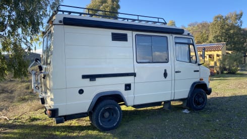3p Mercedes-Benz bus from 1988