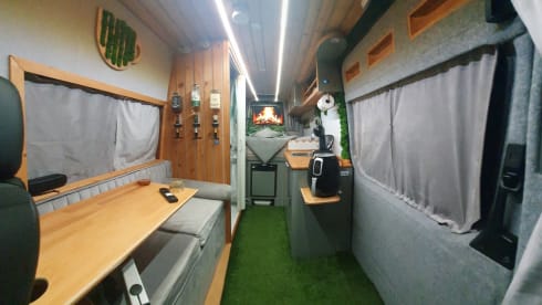 Temptation travel – Luxury 3 berth Volkswagen 