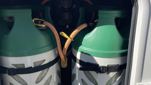 Modest – 5p McLouis Carat 873g integrated camper from 2021