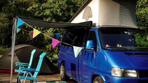 4p Volkswagen bus from 2001