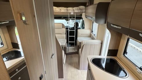 Ken the Family Rambler – 6 berth Chausson Flash C636 from 2016