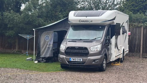 Polly – 4 Berth Chausson Camper