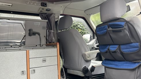 Roderick  – 2p Westfalia bus from 1995