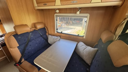 Compacte 6p camper – 6p Dethleffs alcove from 2008