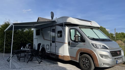 2. DelPi – Luxury mobile home Bürstner Delfin Harmony T726