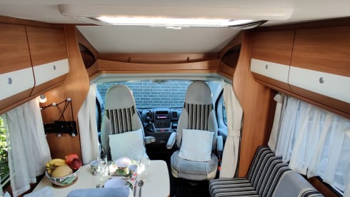 Beautiful, spacious and very nice camper for 2-4 people