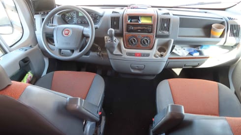 Phil – 7p Fiat alcove uit 2010